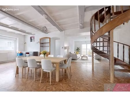 maison 5 pièces 154 m²