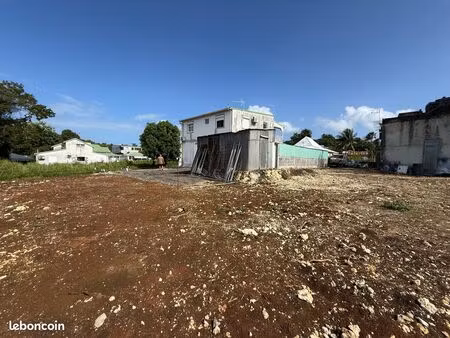 terrain 567 m² les abymes