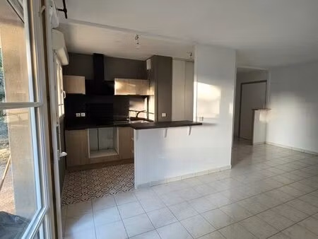 appartement rdc t2 avec terrasse