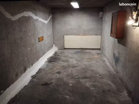 garage / box sécurisé (secteur vigny-musset / marie reynoard)