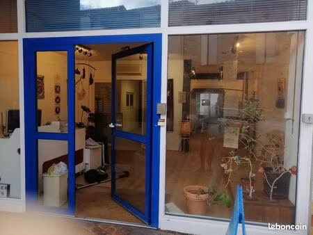 beau local 90 m²  centre agen