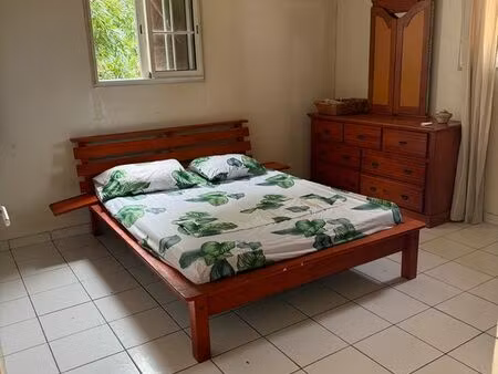 maison meublée 2 chambres – 850 charges comprises – marie-galante