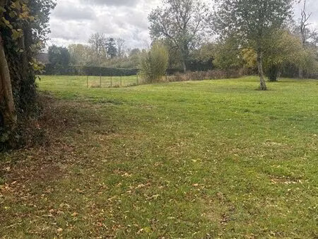 terrain 3200 mètres carrés loisirs