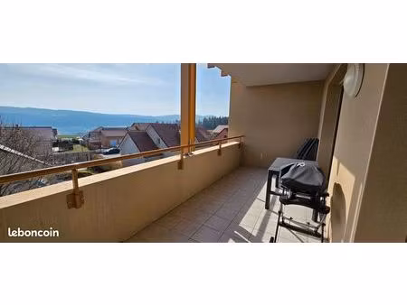 t3 68 m² traversant – terrasse 12 m² – garage – vue dégagée – morteau