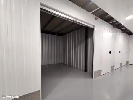 local industriel villeneuve les maguelone