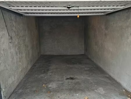 garage proche neyrpic