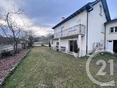 maison 9 pièces 161 m²