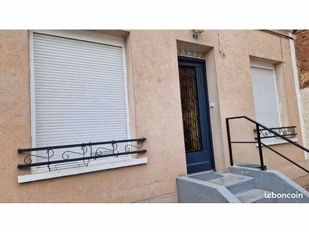 loue maison de ville