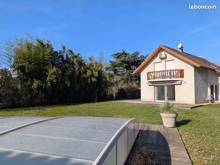 villa 5 pièces 138 m²
