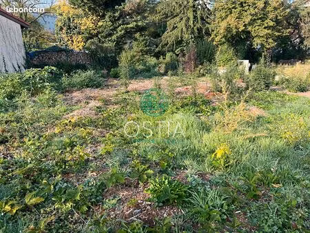 terrain 570 m² lorette