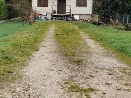 terrain en bord de rivière