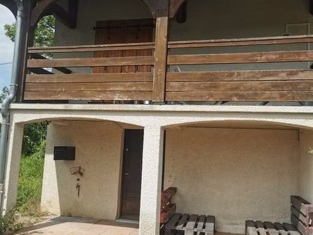 ensemble immobilier – 3 bâtiments + revenus locatifs