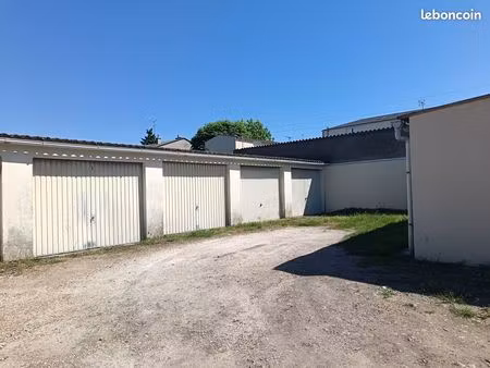 lot de 9 garages