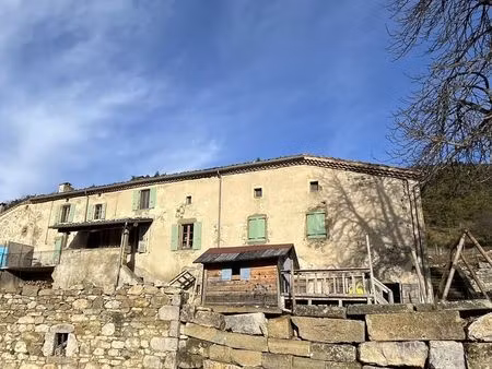 ferme 9 pièces 175 m²