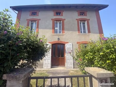 maison 6 pièces 130 m²