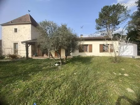 propriété 10 pièces 245 m²