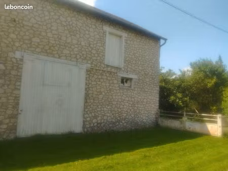 grange et terrain constructible