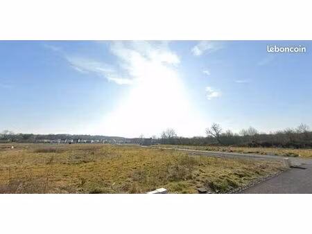 terrain 213 m² orgeres