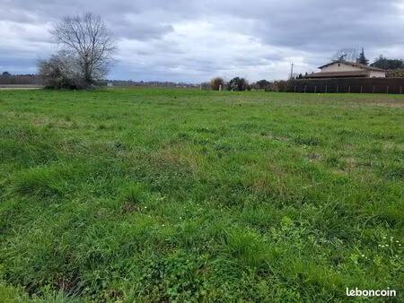 terrain 1 350 m² saint caprais de bordeaux
