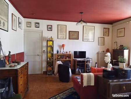 appartement 2 pièces 64 m²