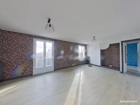 appartement 1 pièce 71 m²