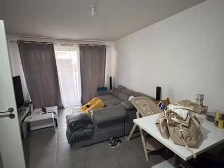 t2 non meublé à st brès