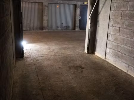 garage / box à louer - tours nord