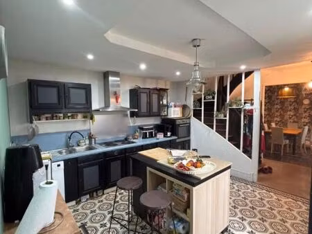 maison 5 pièces 151 m²