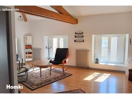 immeuble 46 pièces 966 m²