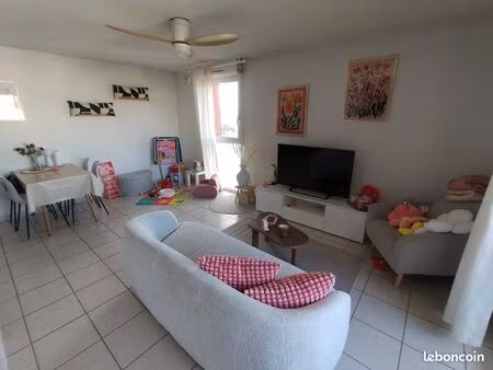 le passage  appartement t3 loué avec parking