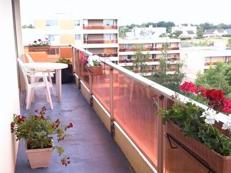 2 pièces très lumineux de 50m² avec balcon d'angle