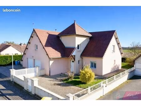 maison 7 pièces 165 m²