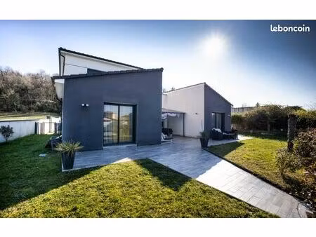 propriété 7 pièces 175 m²