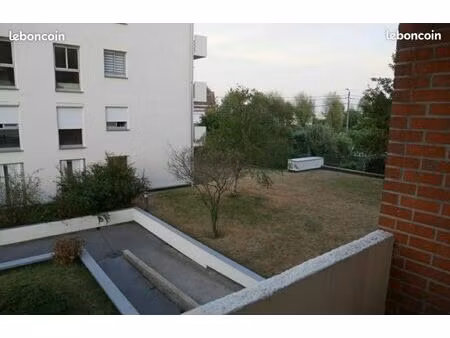 studio meublé de 20m2 situé en plein coeur du chr de lille