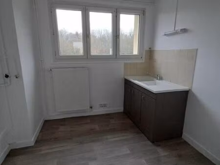 appartement 5 pièces 77 m²
