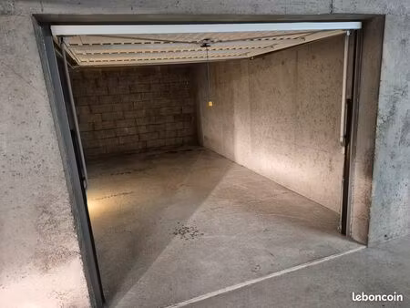 garage 16m2 proche du tribunal et de la gare