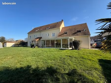 maison 14 pièces 566 m²