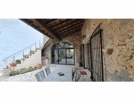 maison 5 pièces 150 m²