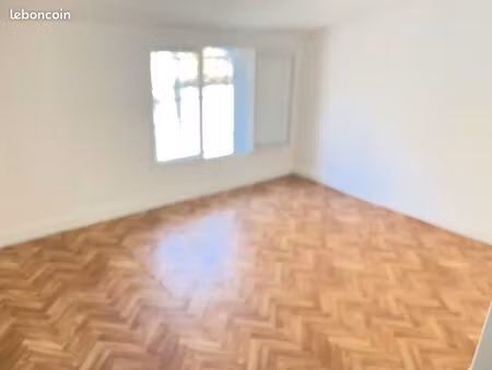 appartement au centre ville calme