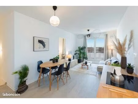 appartement 4 pieces - 3ème etage - lumineux - ideal famille - disponibilite immediate