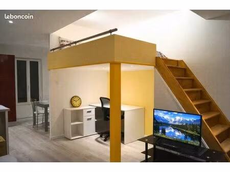 studio 34 m2 loué toutes charges comprises (elec  eau  chauffage)