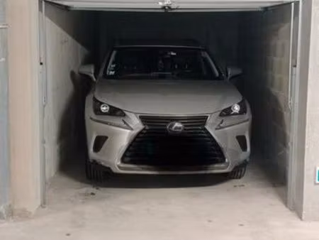 garage fermé sécurisé à louer – valence (avenue de chabeuil