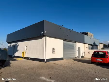 local commercial / entrepot de stockage