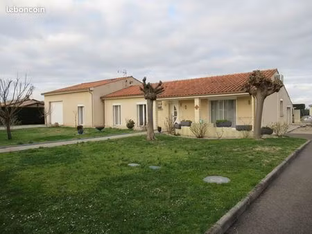 maison 9 pièces 200 m2