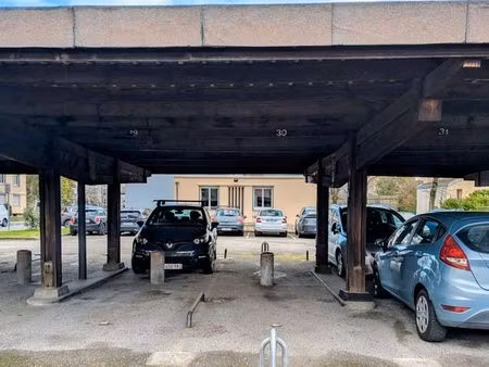 parking couvert dans résidence à caluire et cuire