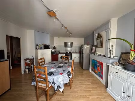 immeuble 5 pièces 180 m²