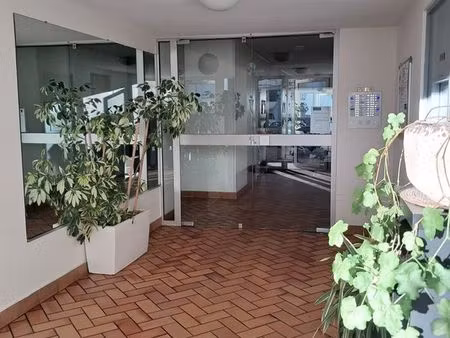 vente appart f1 bis la chaussée