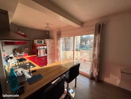 appartement t2 à la tour-du-pin