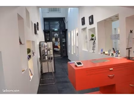 fond de commerce - boutique spécialisée en vente et réparation de smartphones  tablettes e