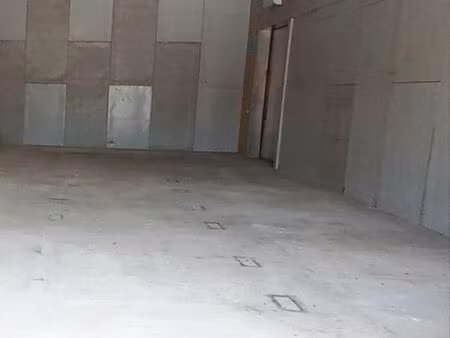 entrepôt local artisanal 100m2